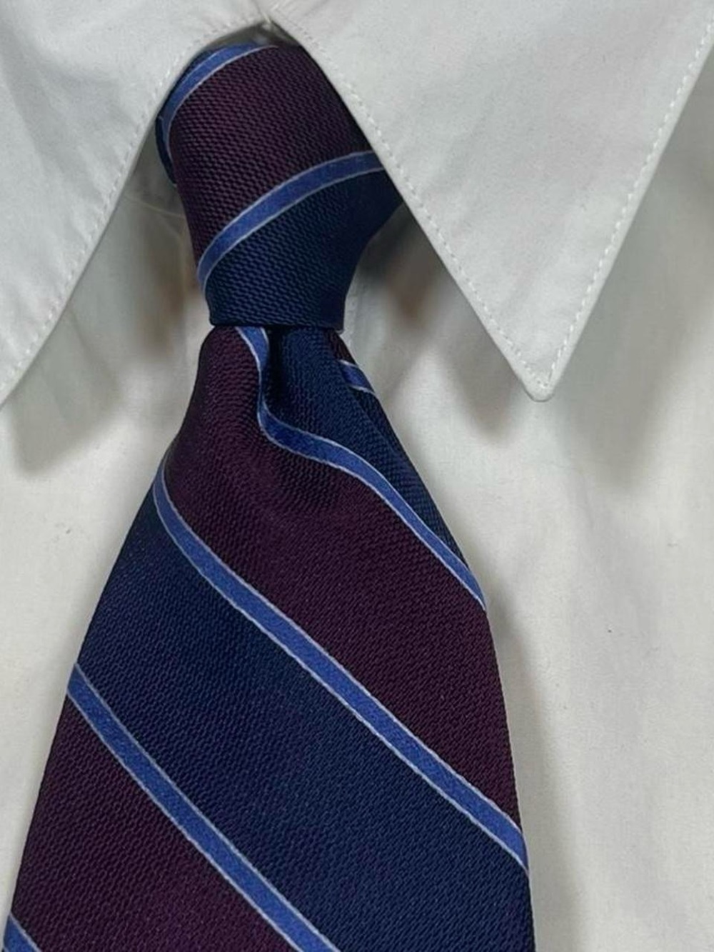 Brooks Brothers MAKERS Italy Pure SILK Tie Navy/Burgundy Stripes L60" W3.75"